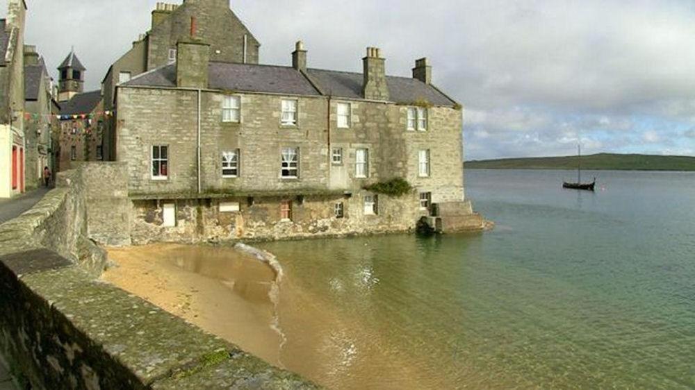 Queens Hotel Lerwick Exterior photo